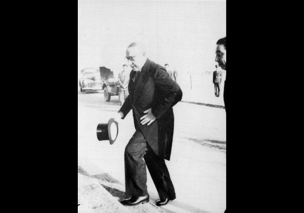 احمد قوام سلطنه
