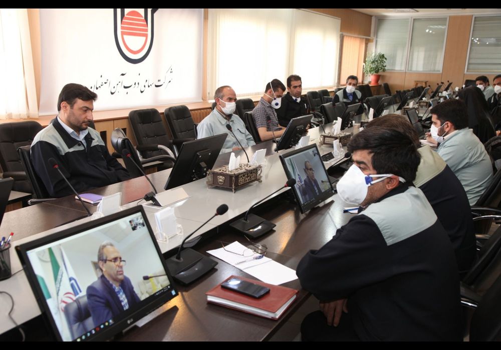 نشست هلدینگ صدر با نمایندگان ذوب آهن