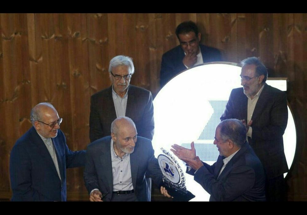 چالش های ایدئولوژیک تکنوکرات های انقلابی