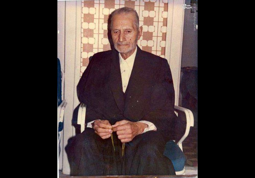 این تصویر دارای صفت خالی alt است؛ نام پروندهٔ آن محمد-تقی-شریعتی.jpg است