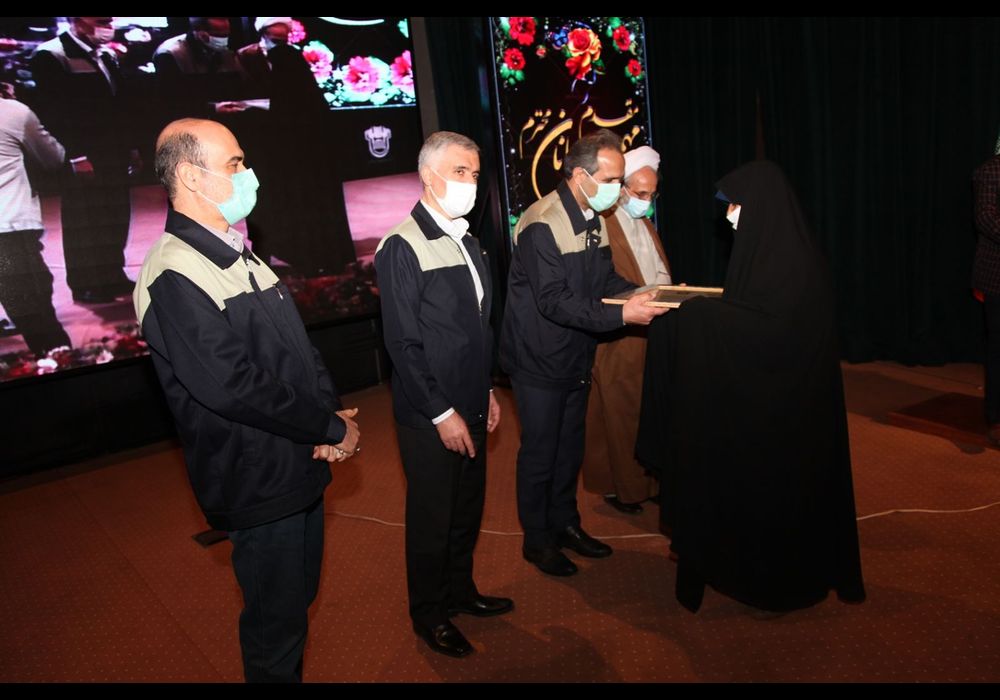 تجلیل از ایثارگران ذوب آهن