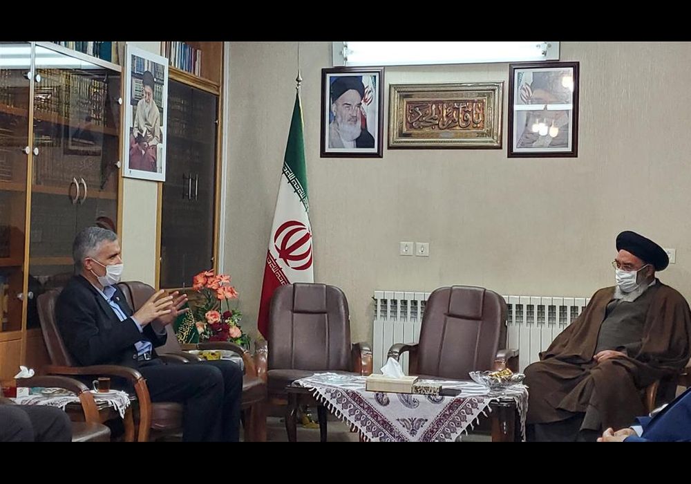 دیدار یزدی زاده و امام جمعه اصفهان