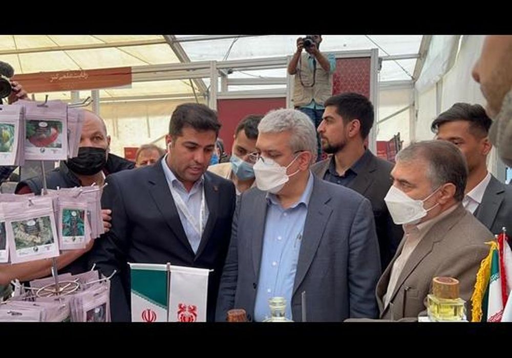معاون علمی رئیس جمهور در مرکز دانش بنیان ها