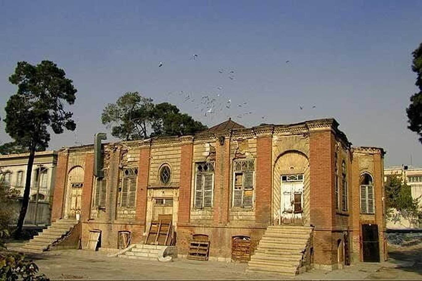 معروف ترین عمارت تاریخی تهران