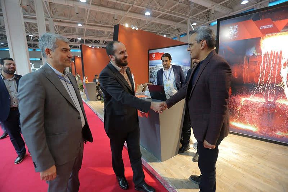بازدید نخبگان از مجتمع جهاد تبیین