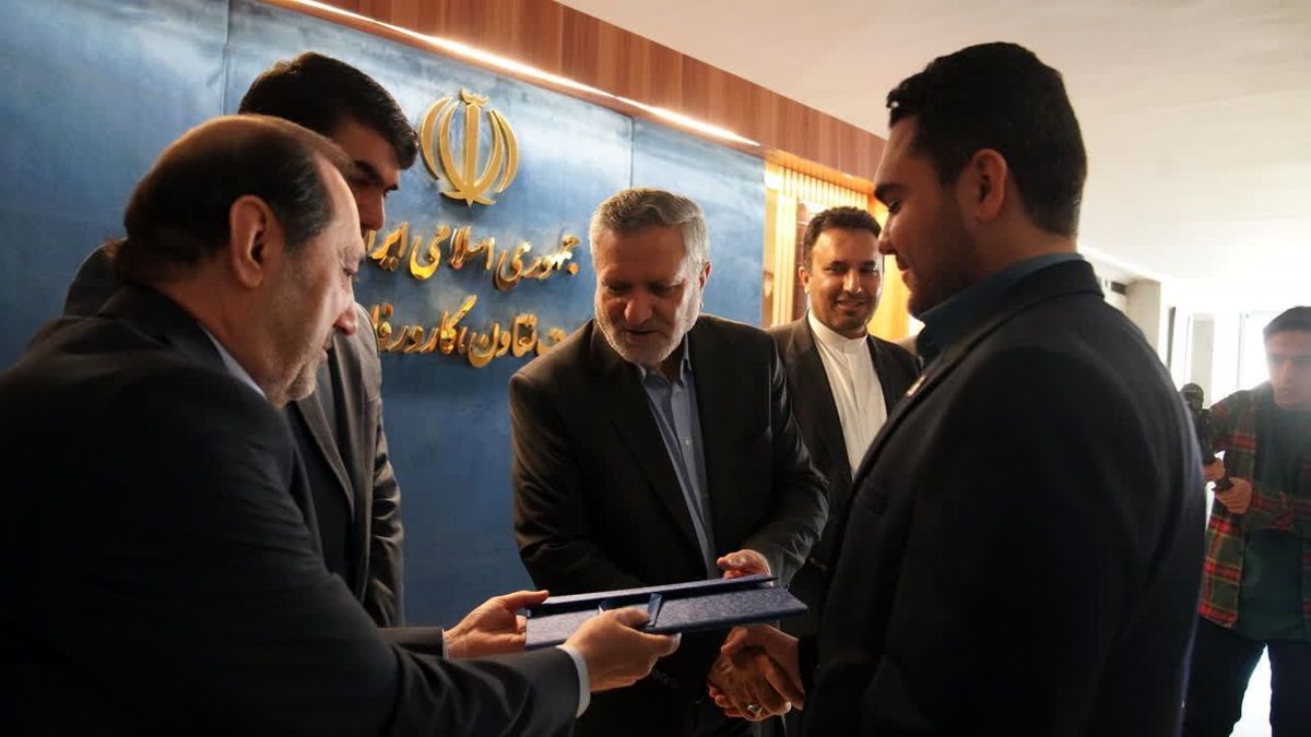 تجلیل از مدال آور فولاد خوزستان