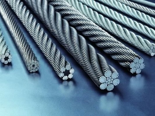سیم بکسل آسانسور چیست و چه نقشی در ایمنی آن دارد؟