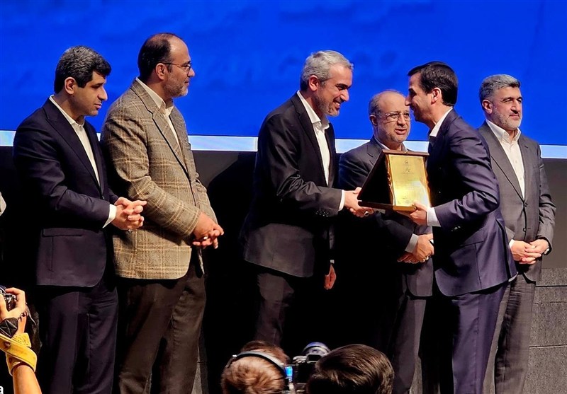 رونمایی از گواهی سپرده چادرملو