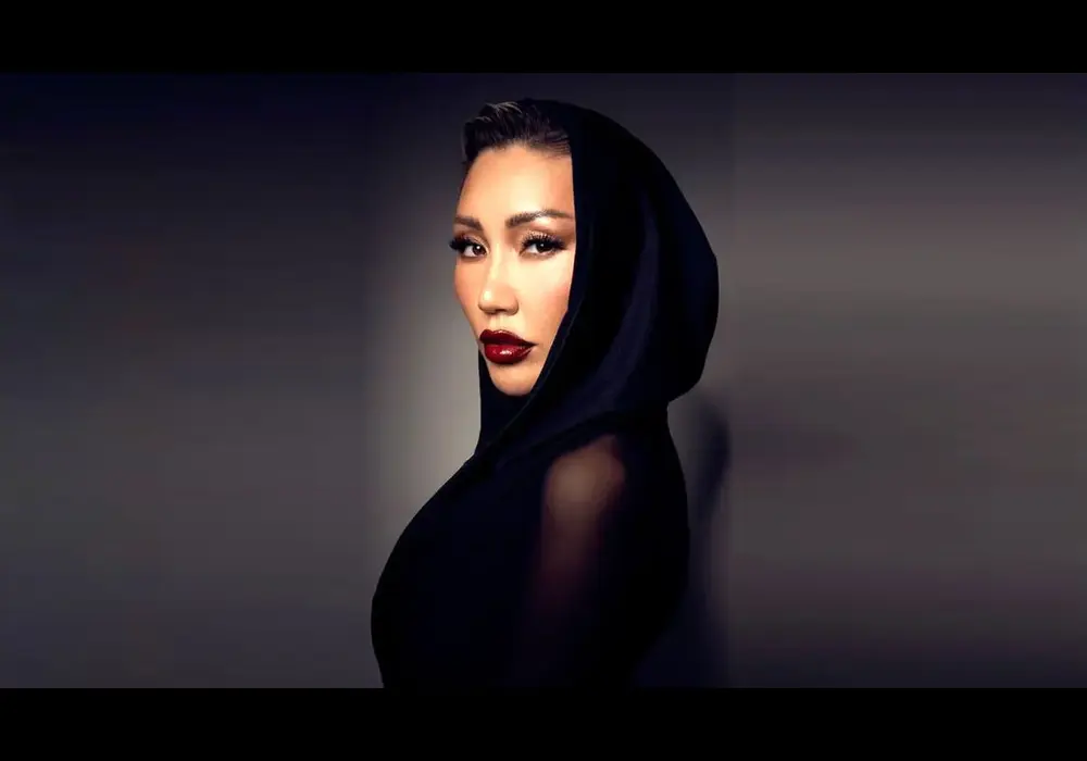 آلیا روزا زن اغواگر