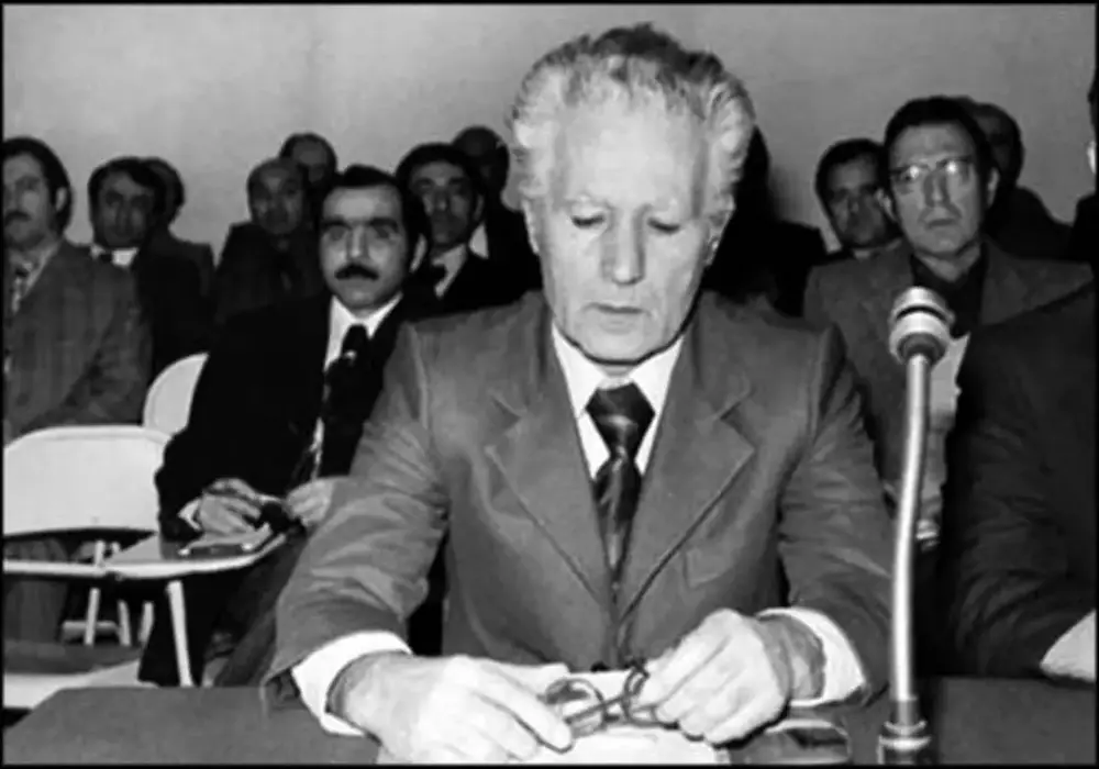 سرلشکر مقربی جاسوس در سایه