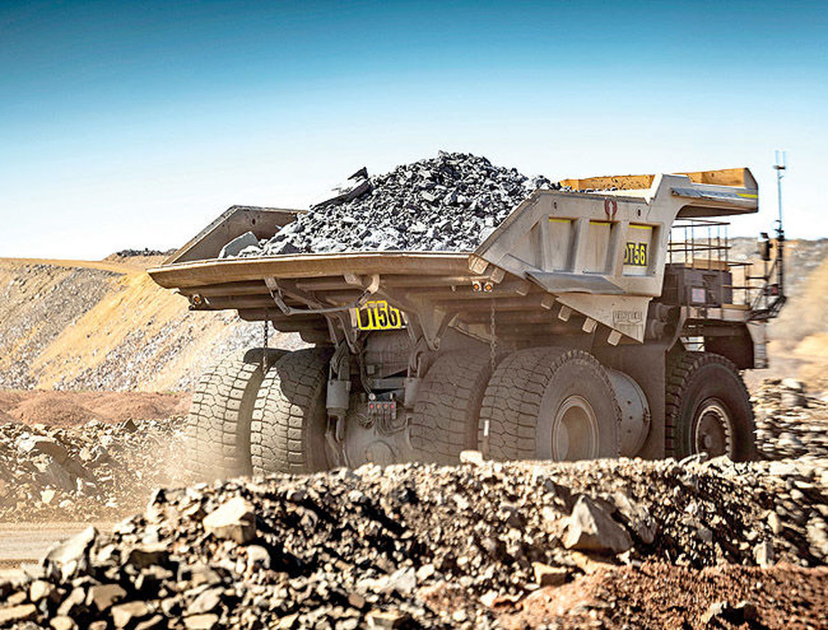 عرضه جهانی سنگ آهن